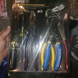 Klein Tools Electric Apprentice Set $50 Okay That One Which One's The White One Always Worked Come On Then We Got To Go To Stater Brothers Too Before 