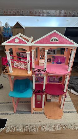 Free Barbie house