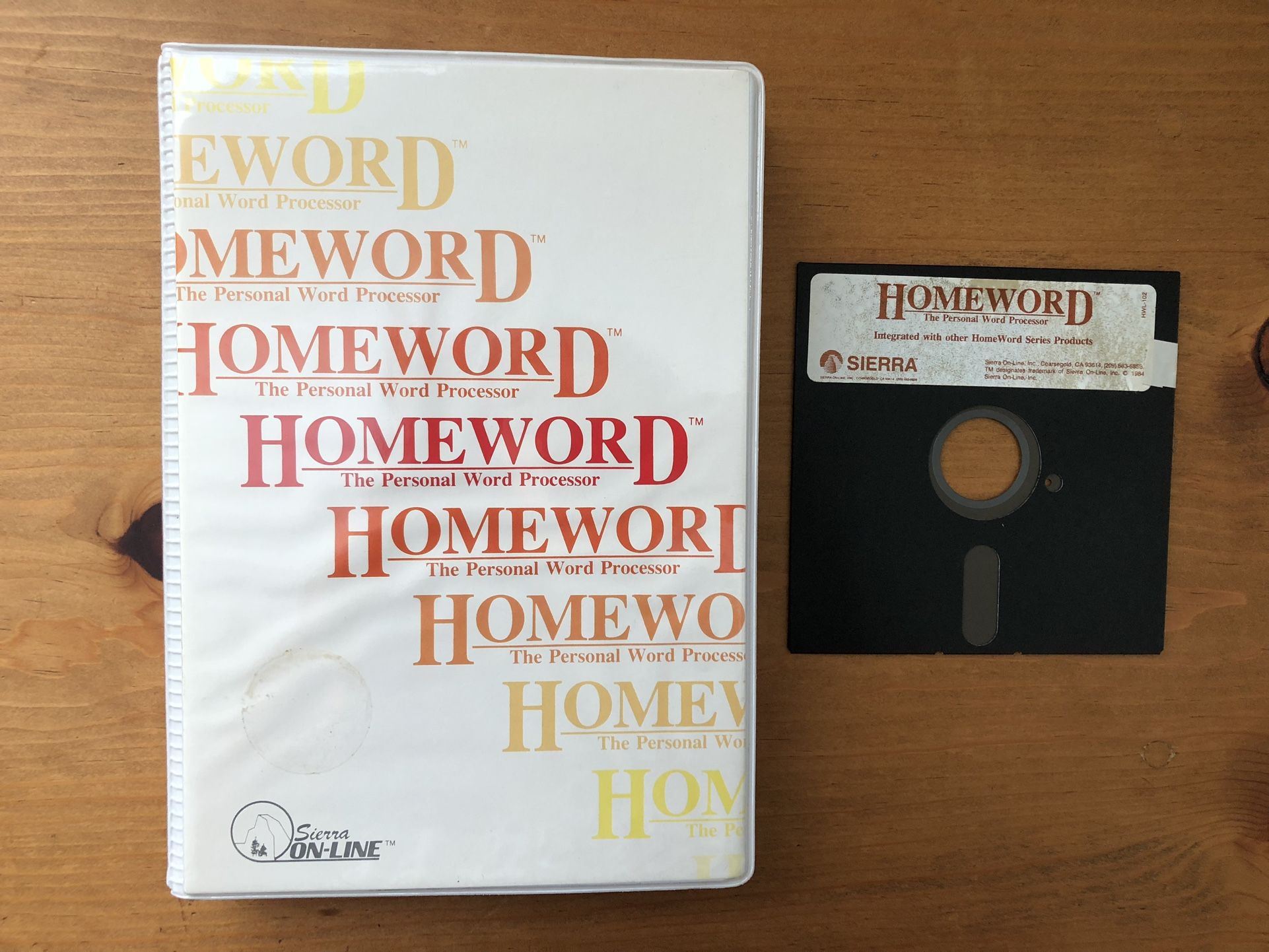 Vintage and Rare 1983  ‘HOMEWORD The Personal Word Processor’ box set includes disk and cassette by Sierra On-Line for Apple II, IIe and II+