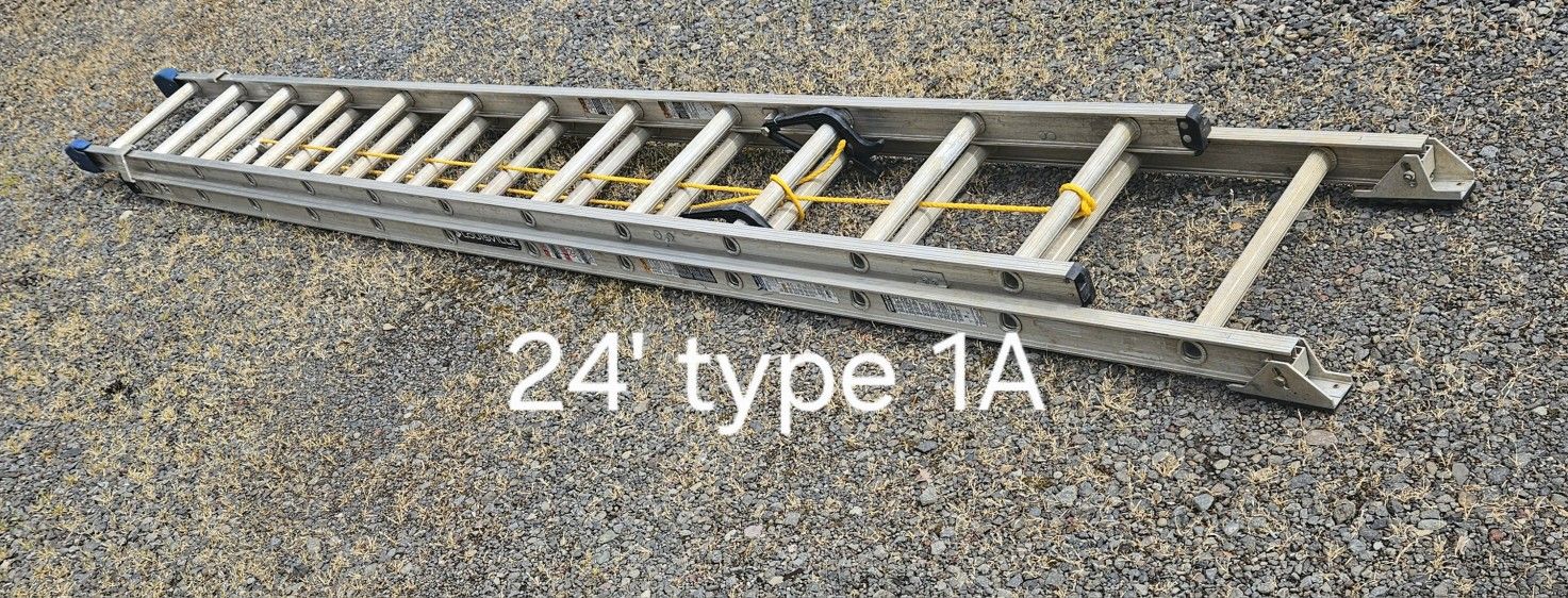 24' Louisville aluminum ladder-type 1A(300)