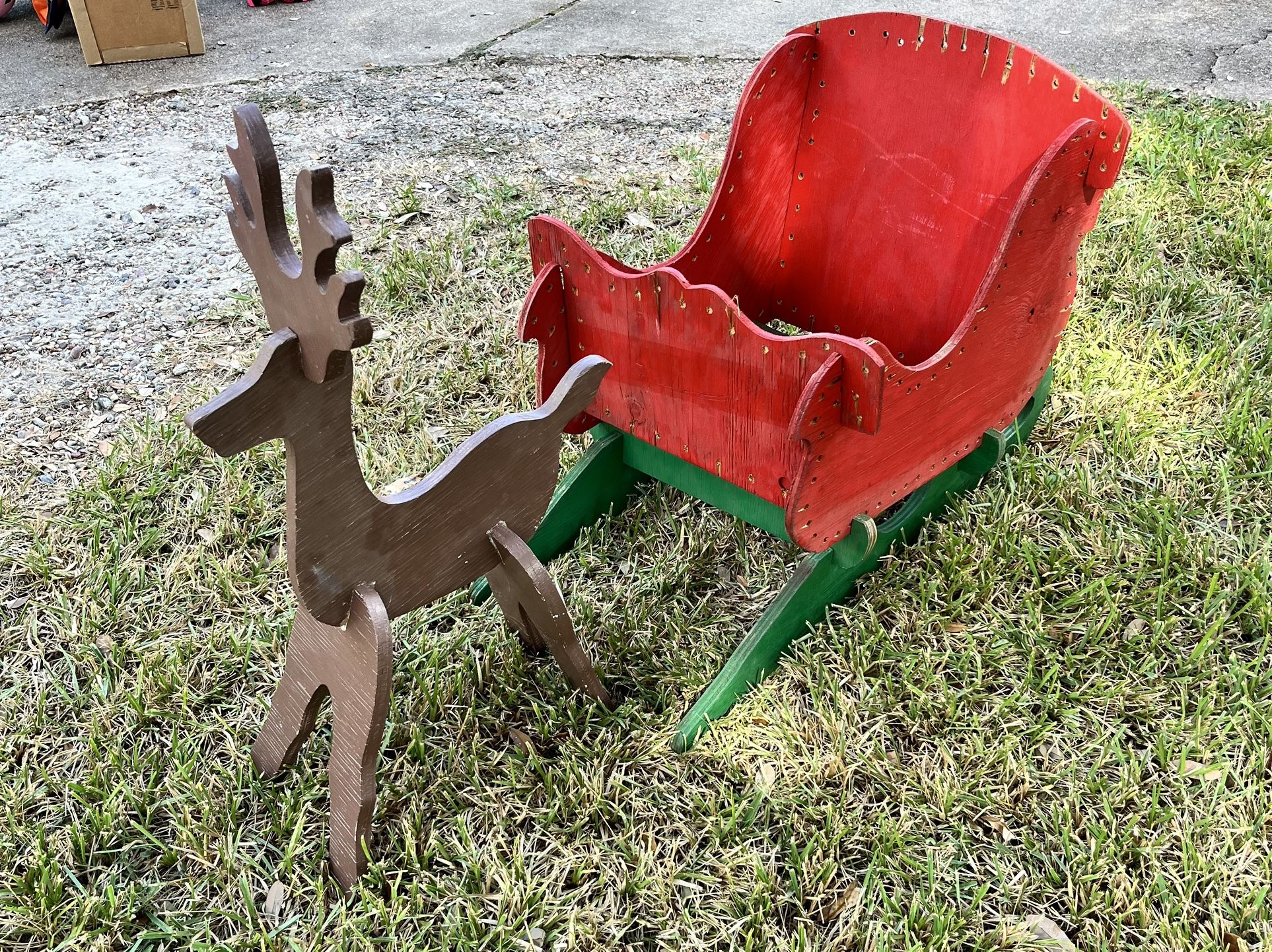 Christmas Outdoor Wooden Sleigh And Reindeer Decoration