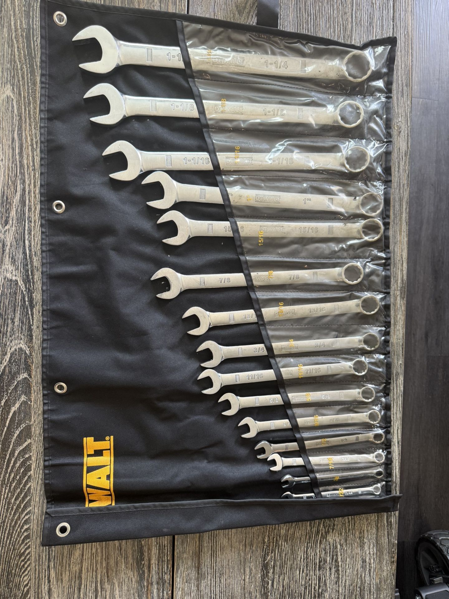 Dewalt Set Of Standard Wrenches