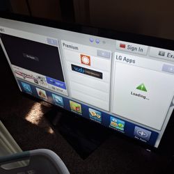 65 Inch LG TV W Remote N Roku. Can Deliver For Xtra $10