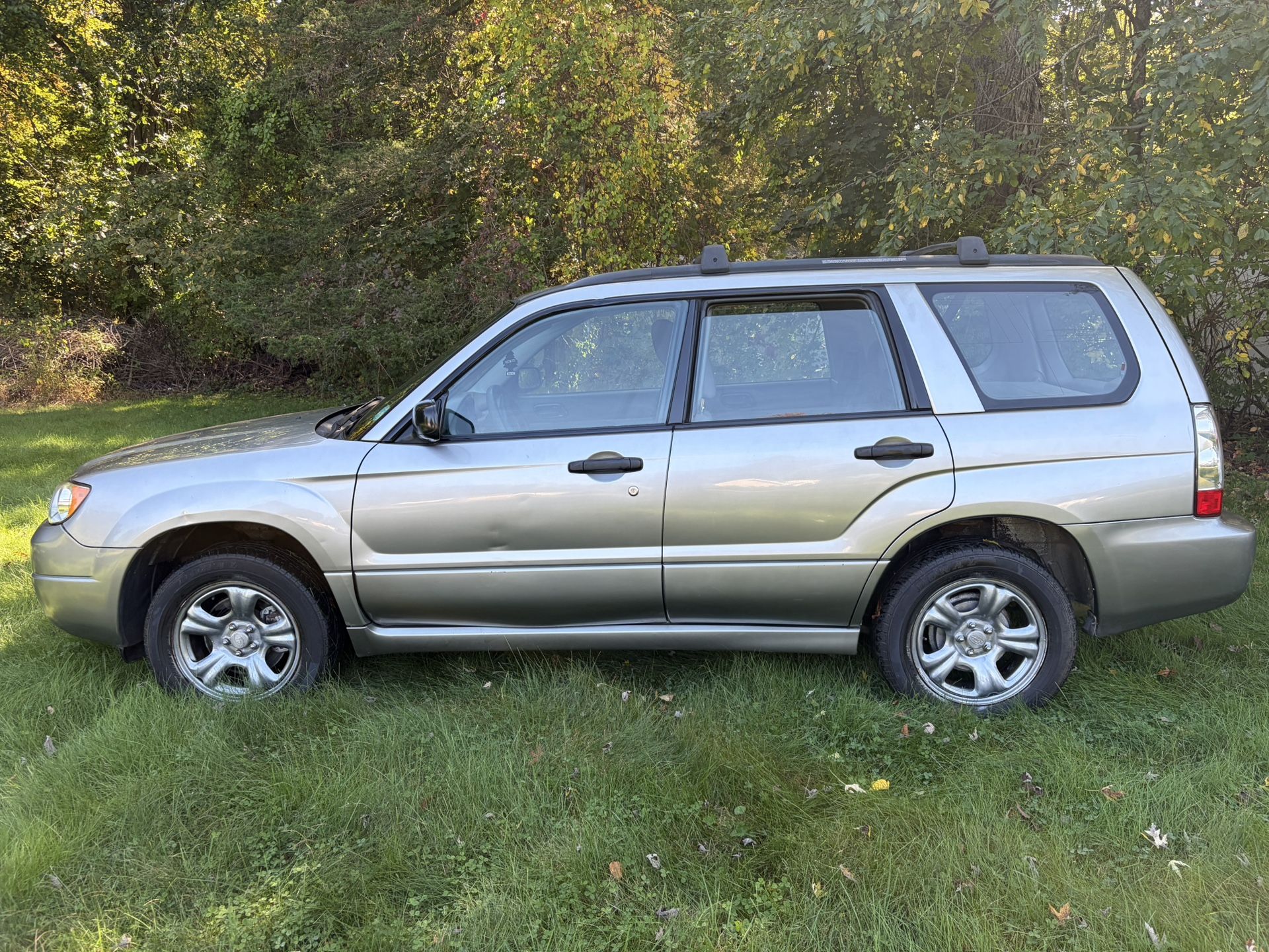 SUBARU FORESTER LS - AWD 
