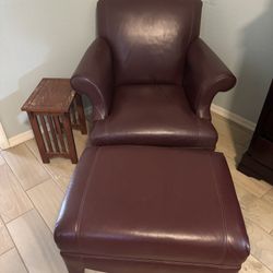 Brown Leather Chair With Ottoman And End Table