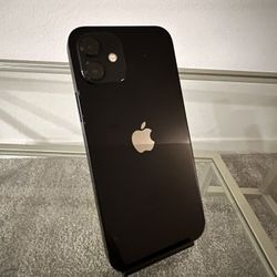 iPhone 12 64GB - Black (Unlocked) (No face ID)
