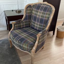 Upright Matching 2 Chairs 