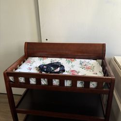  Baby Changing Table