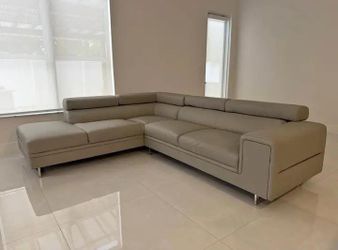 Modern Leather Sectional Sofa with Chaise