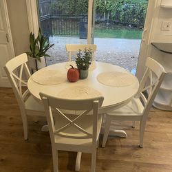 Round Table Set With Chairs