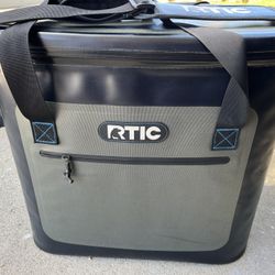 RTIC 40 ULTRA SOFT COOLER