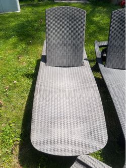 2 plastic Wicker lounge Chairs