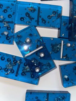 Dominoes