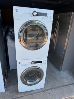 Ge washer and dryer good condition everything works fine
