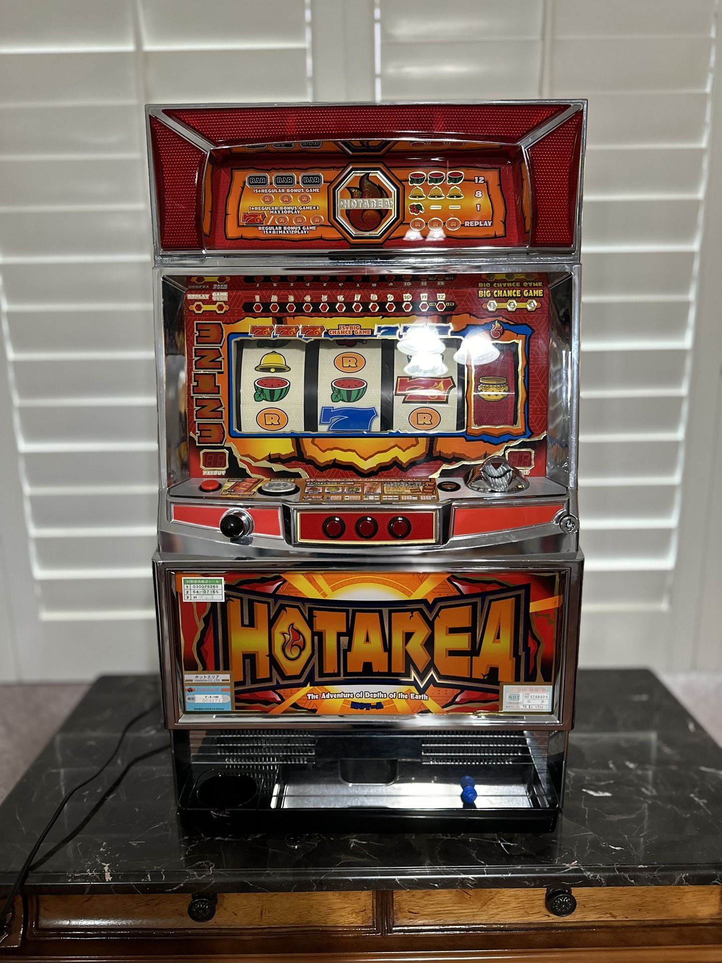 Hot Area, Slot Machine (LIGHTS UP ONLY) for Sale in San Dimas, CA - OfferUp