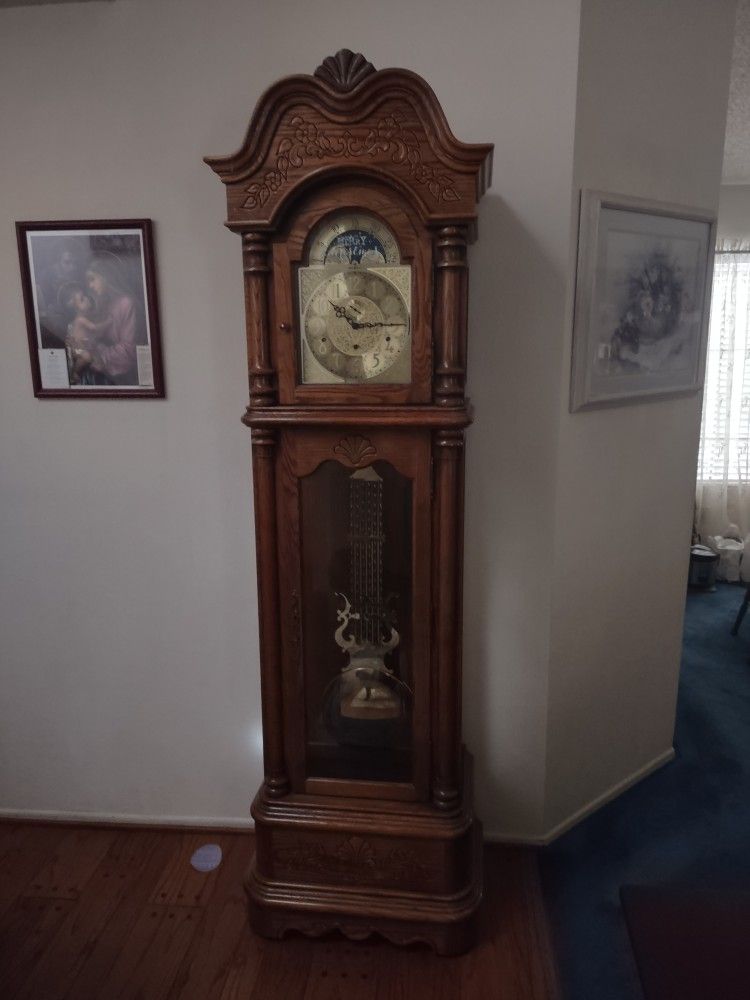 Howard Miller Clock