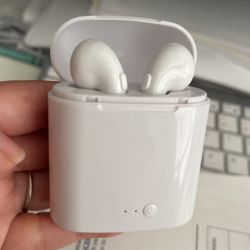 Bluetooth Headphone Pair