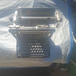 Typewriter 