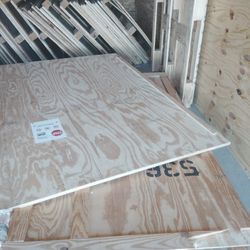 Wooden shipping containers 7'x7'x4' Ft 200obo
