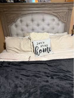 King size bed frame only $600 good condition. Headboard very heavy / footboard - side boards . Pick up only Fort Worth 76114