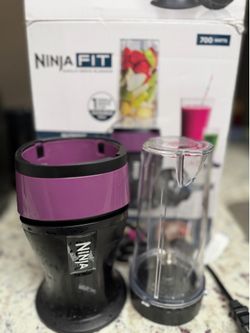 Ninja Fit Personal Blender 700W + 16 oz. Cup & Lid