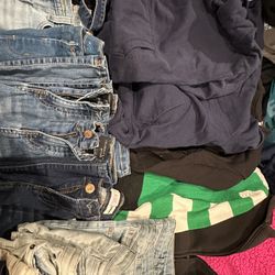  Clothes 