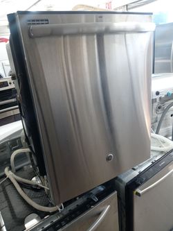 GE stainless steel dishwasher with plastic tub - Free delivery