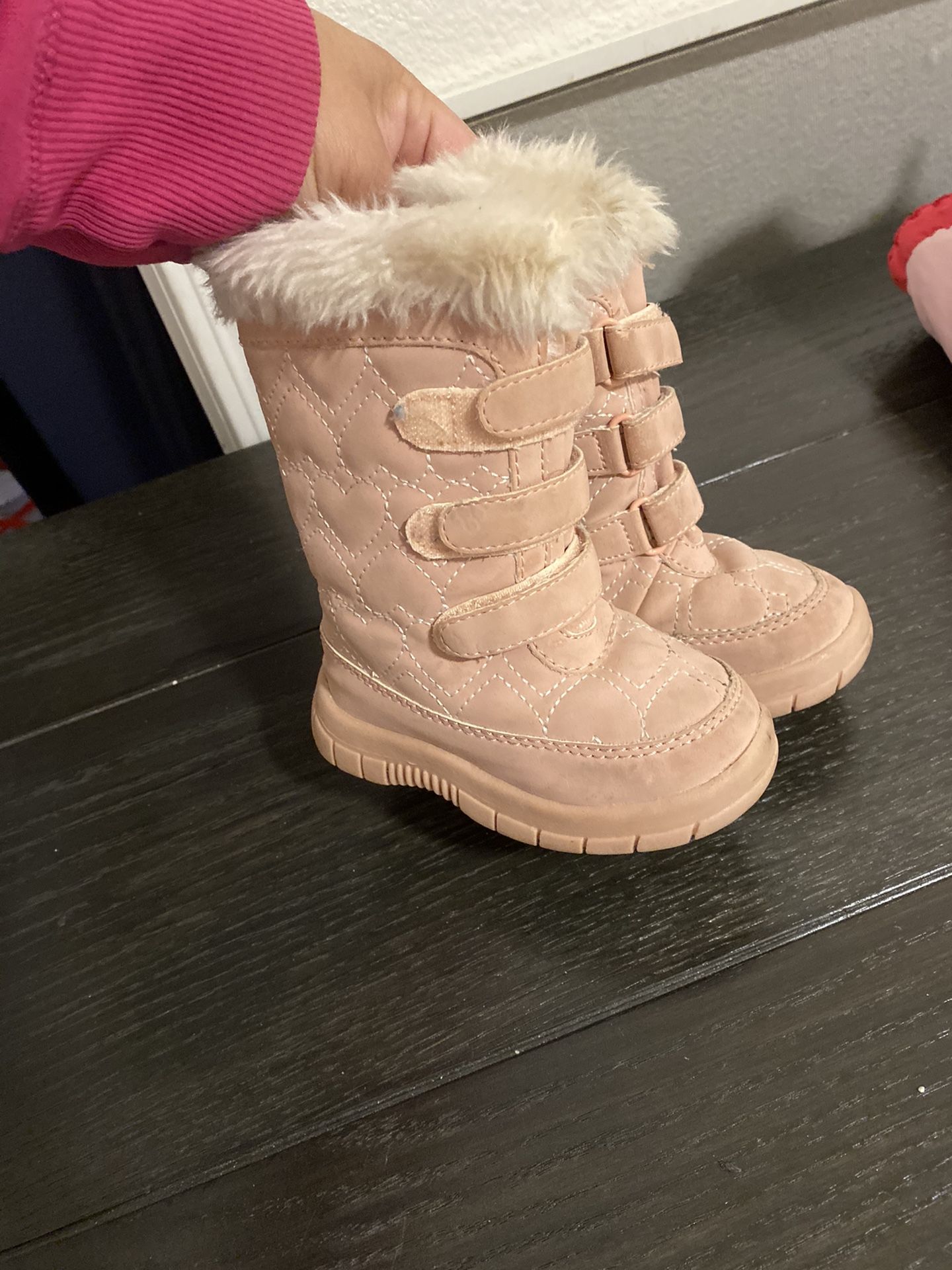 Snow boots girl