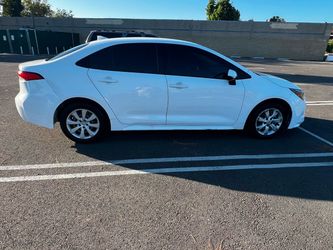 Toyota Corolla Sedan White