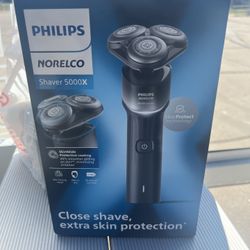 Phillips Norelco Shaver 5000x 