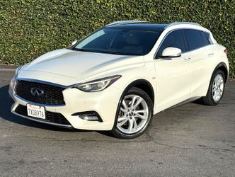 2017 INFINITI QX30