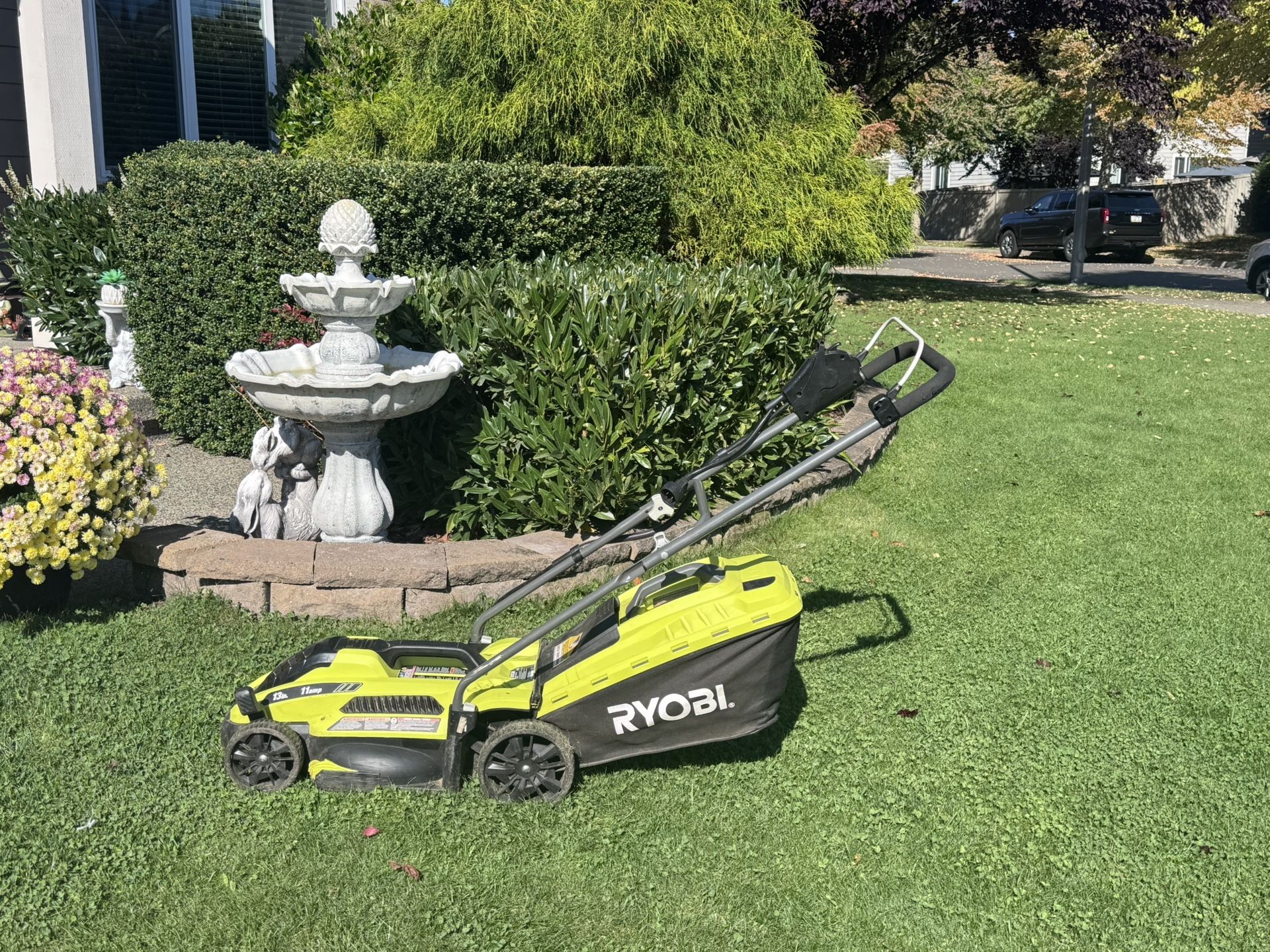 RYOBI 13” Lawn Mower – Great Condition