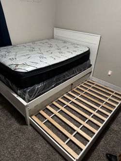 Queen Bed
