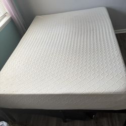 Queen Bed With Bed Frame