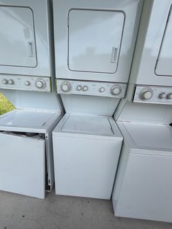 Whirlpool Stacked Washer Dryer Unit