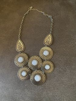 Costume Jewelry Necklace 
