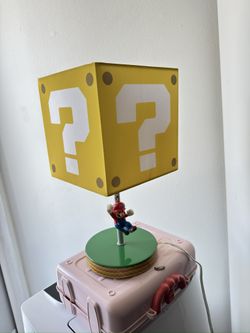 Super Mario Question Block Lamp.  🪔 