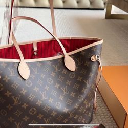Louis Vuitton “Monogram Eclipse / Monogram Eclipse Reverse