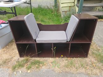 Book nook shelf and seat