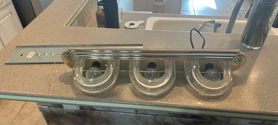 Bathroom vanity mirror light