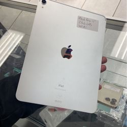iPad Pro . Cash Or &50 Down W Approval 