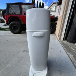 Diaper genie