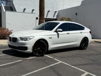 2014 BMW 5 Series 535i Gran Turismo Sedan 4D