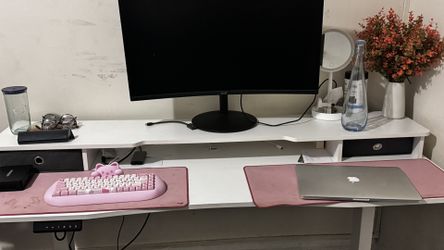 Computer desk/workstation 