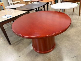 OSP FURNITURE Round Wooden Cherry Finished Dining Table with Pedestal Base