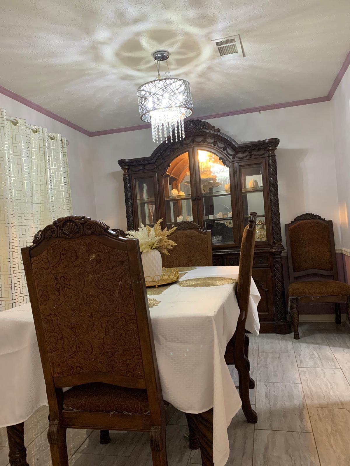 Dining Room Table And Buffet With Hutch