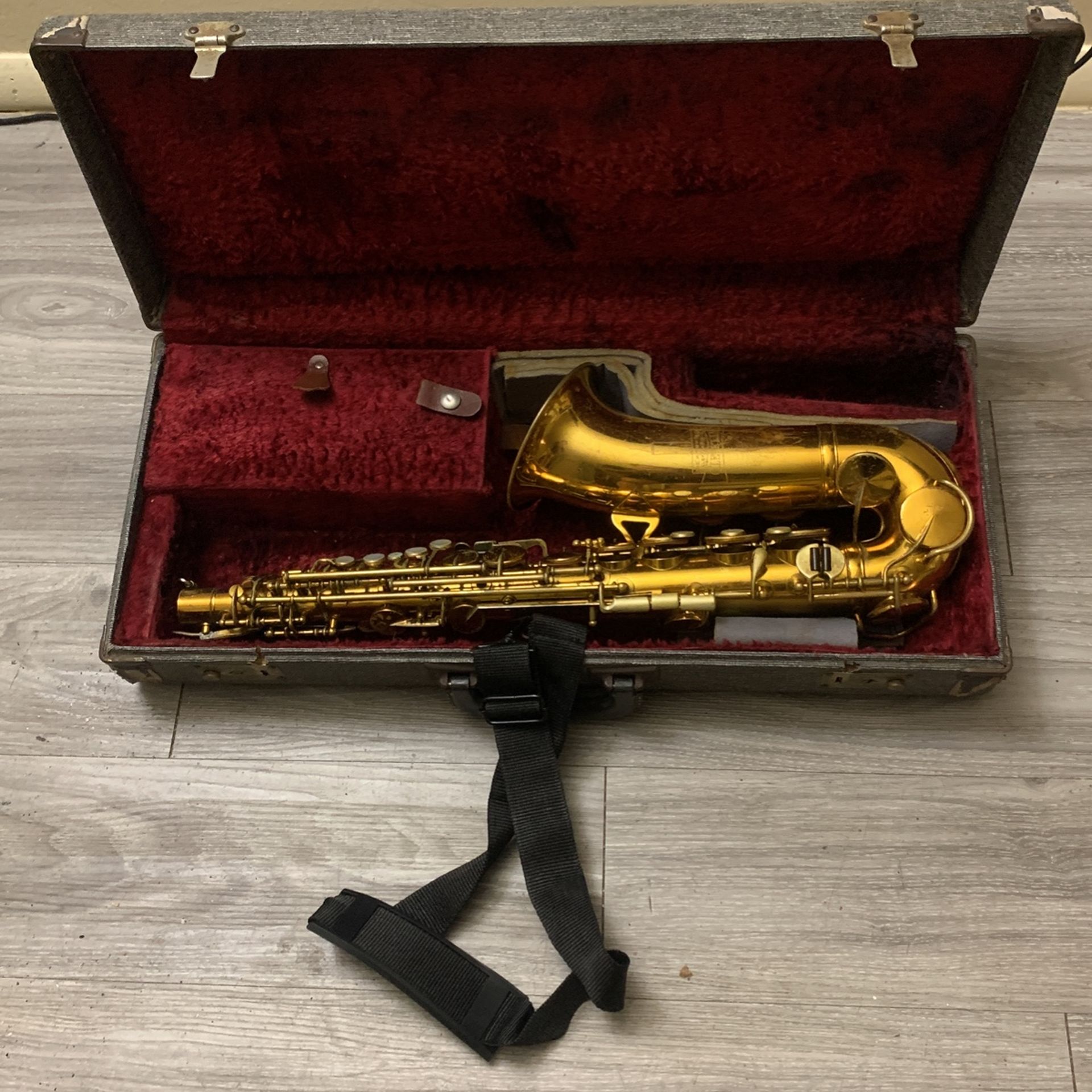 Cleveland Brand Saxophone (used)