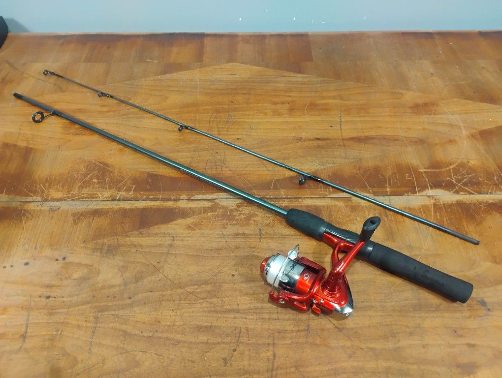 Shakespeare Rod & Reel Fishing Combo Pole