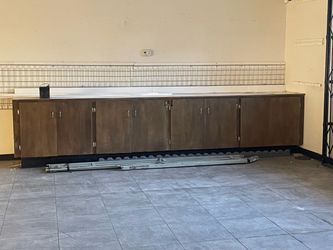 Storage cabinet