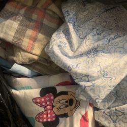 FREE LINENS SHEETS TOWELS FOR SOMEONE IN NEED!!! ¡¡¡GRATIS GRATIS GRATIS!!!!!